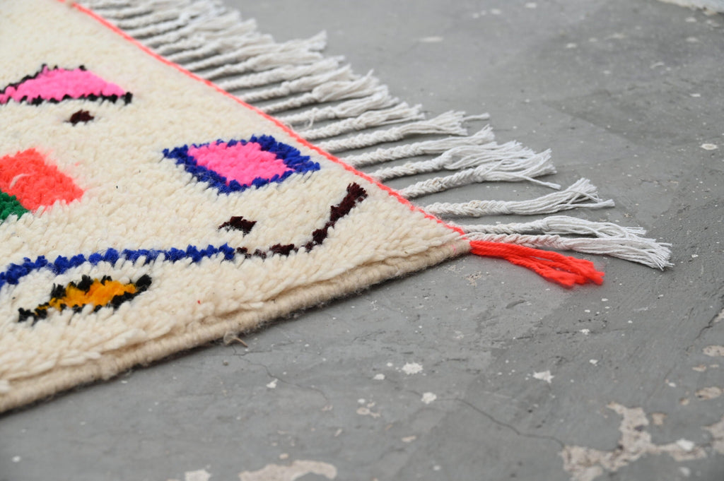 DecorBites™ Handmade Moroccan Azilal Rug - 250x160cm