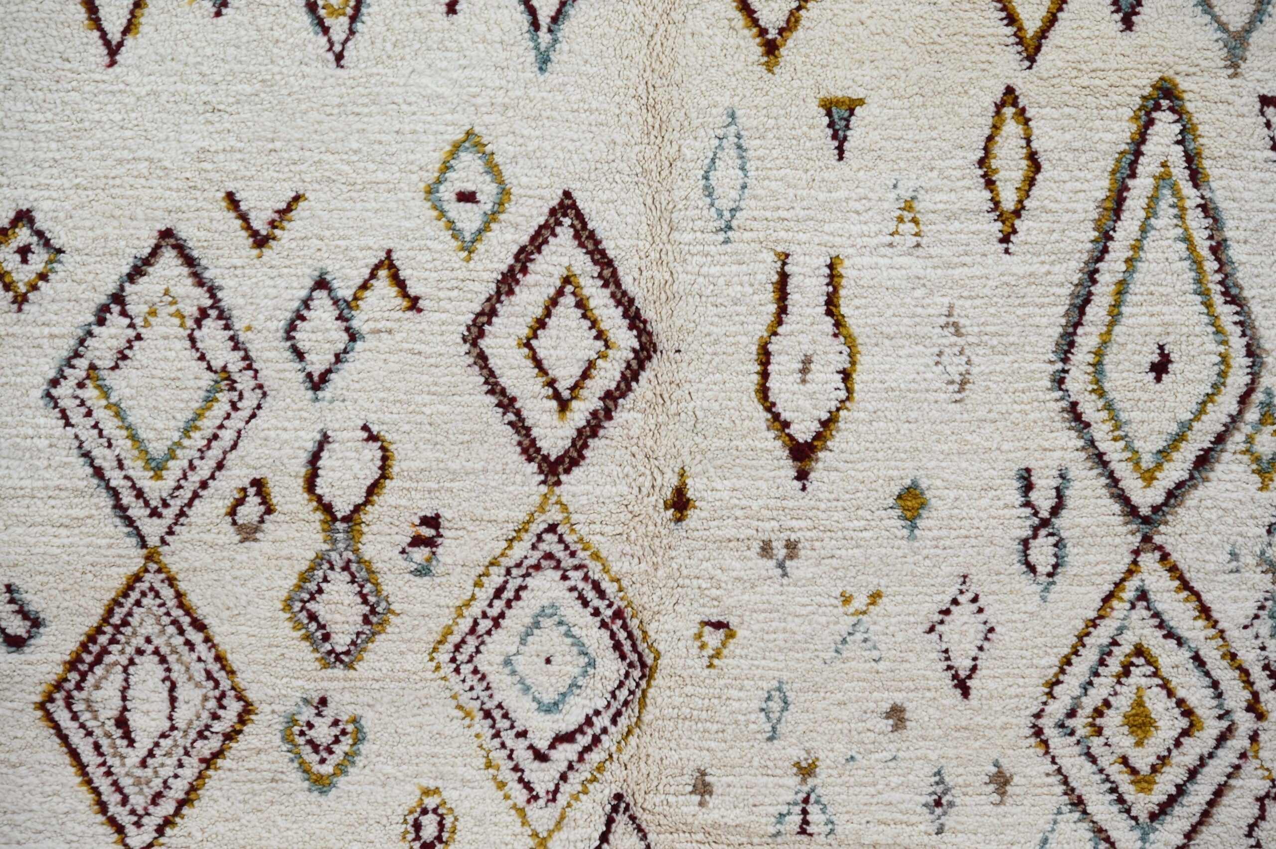 DecorBites™ Handmade Moroccan Azilal Rug 305x206cm