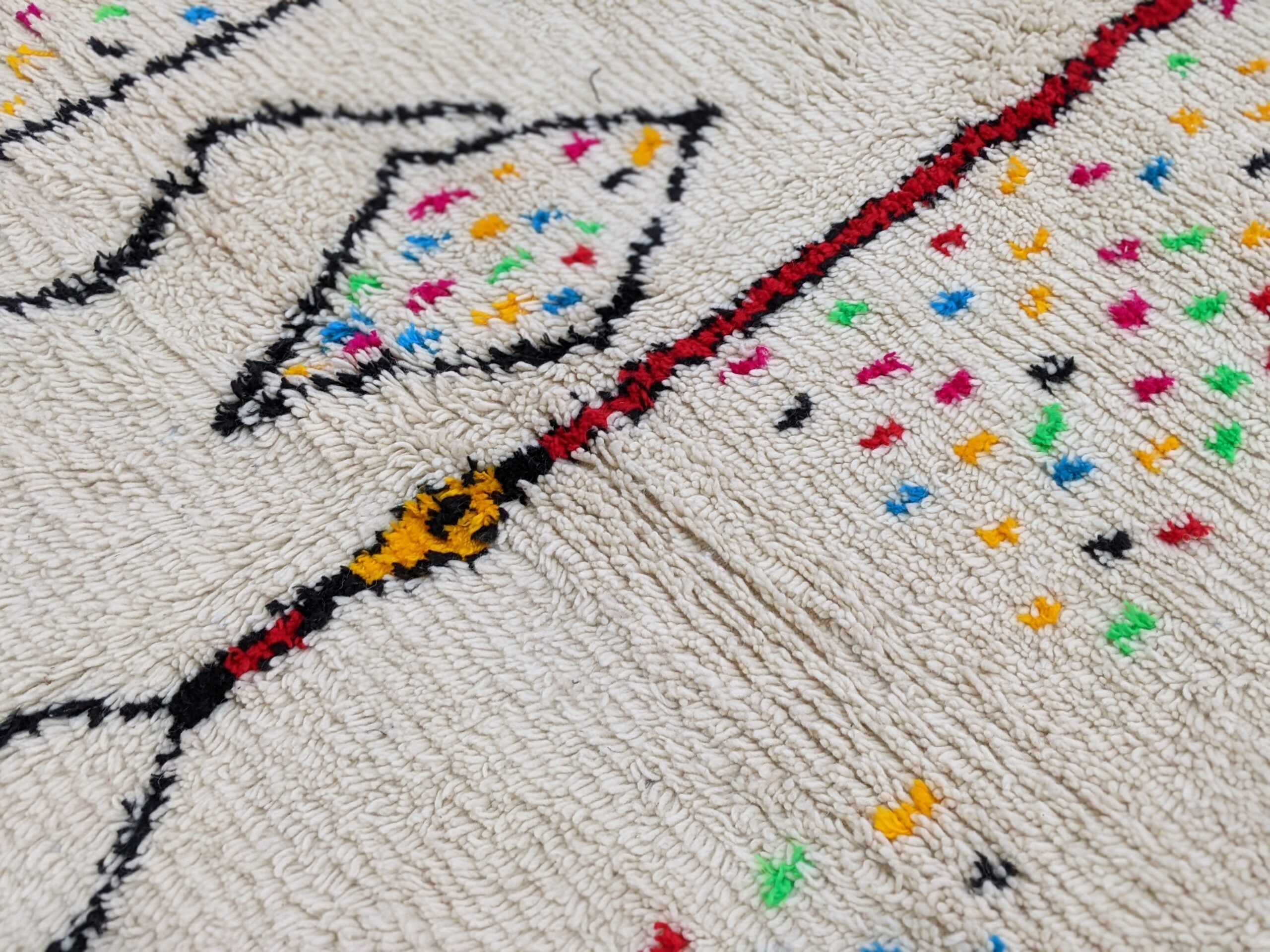 DecorBites™ Handwoven Moroccan Azilal Rug 234x147 cm
