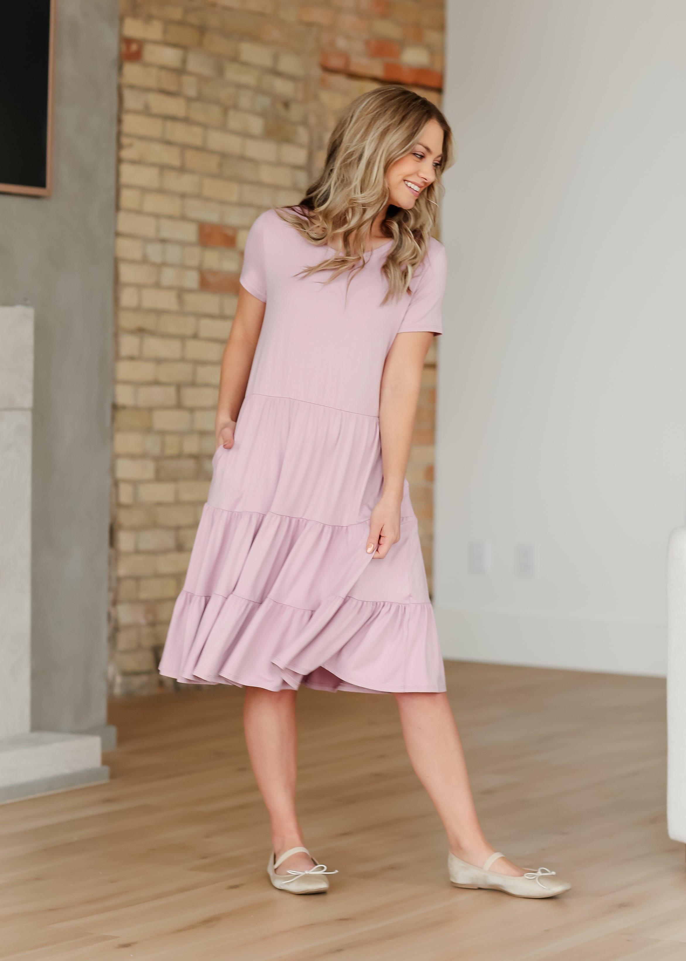 Jenna Knit Short Sleeve Tiered Midi Dress