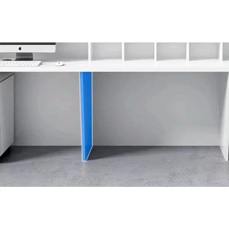 Levi · Front Reception Desk