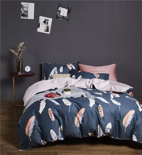 DecorBites™ Luxury Flamingo Leaf Bedding Set - Queen/King Size