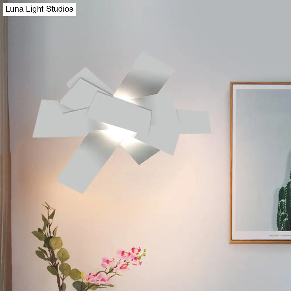 DecorBites™ Metallic Nordic Wall Sconce with Stacked Surface and White Bulb Fixture