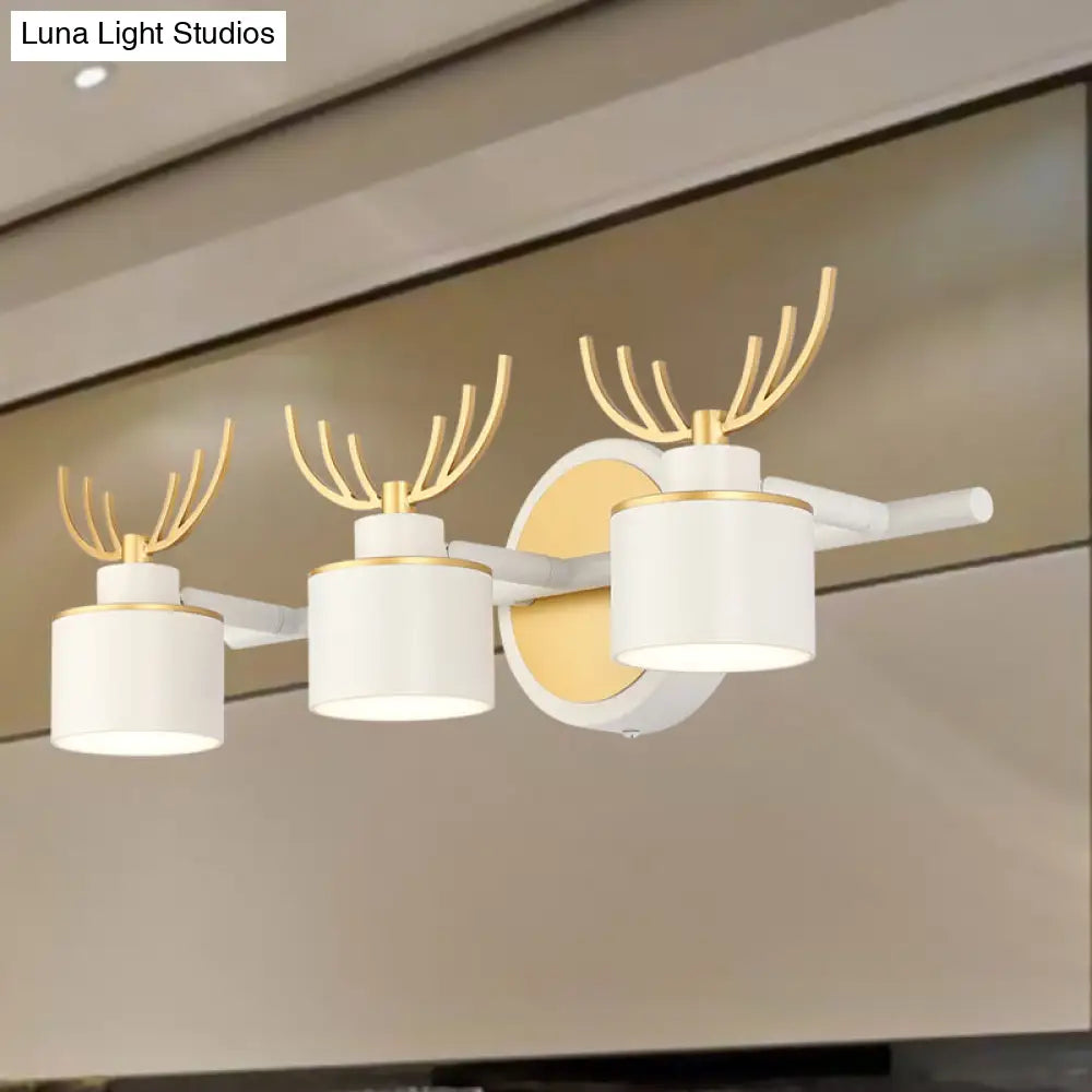 DecorBites™ Modernist Elk Design 3-Head Metal Wall Sconce in White for Living Room Lighting