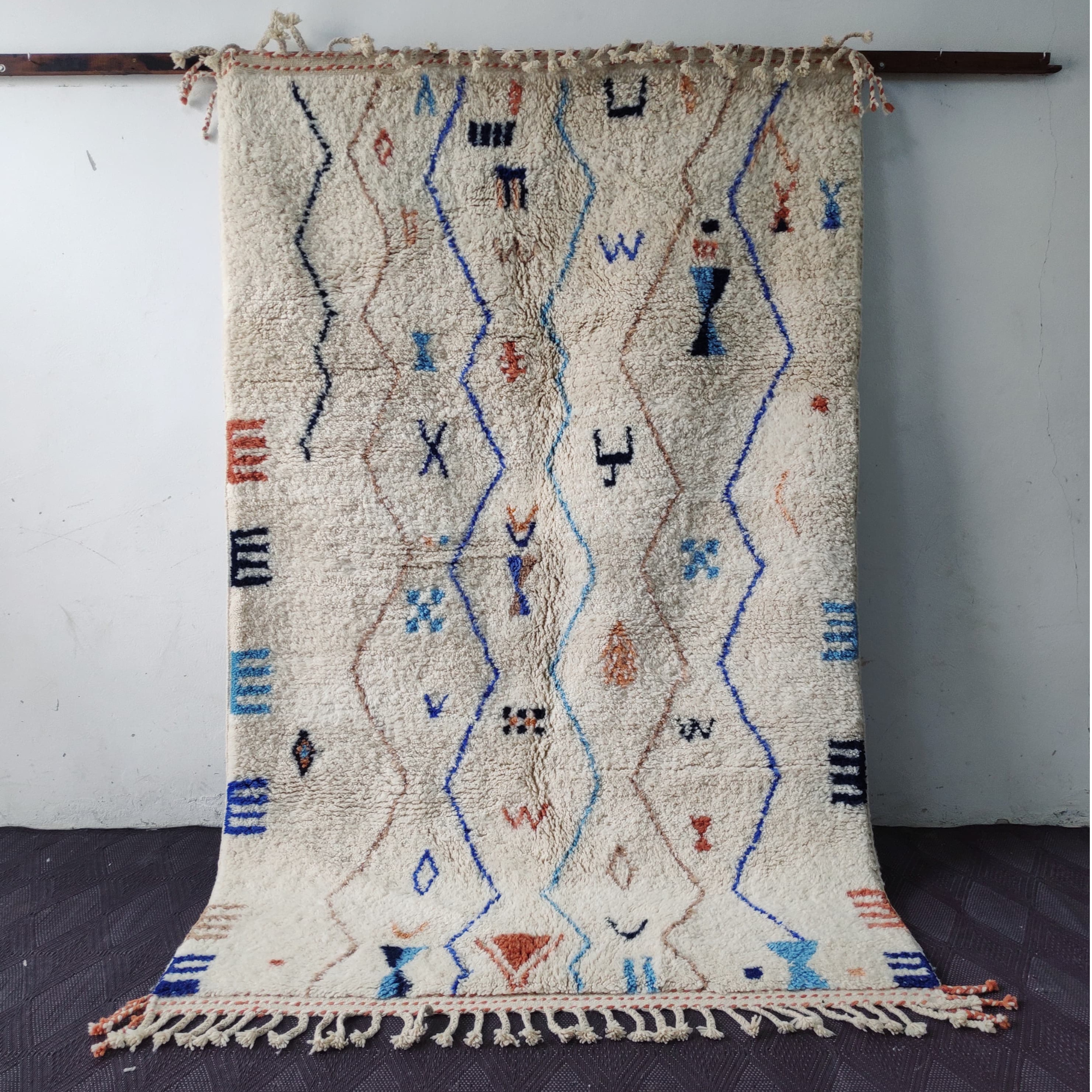 DecorBites™ Moroccan Handmade Beni Ouarain Rug 2.5m x 1.5m