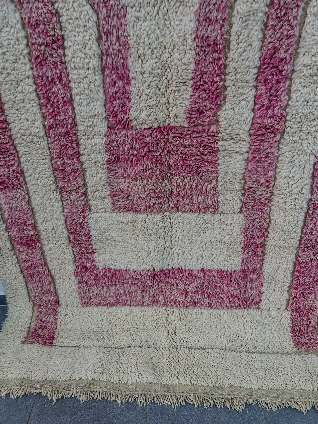 DecorBites™ Moroccan Handmade Beni Ouarain Rug 2.5m x 1.5m