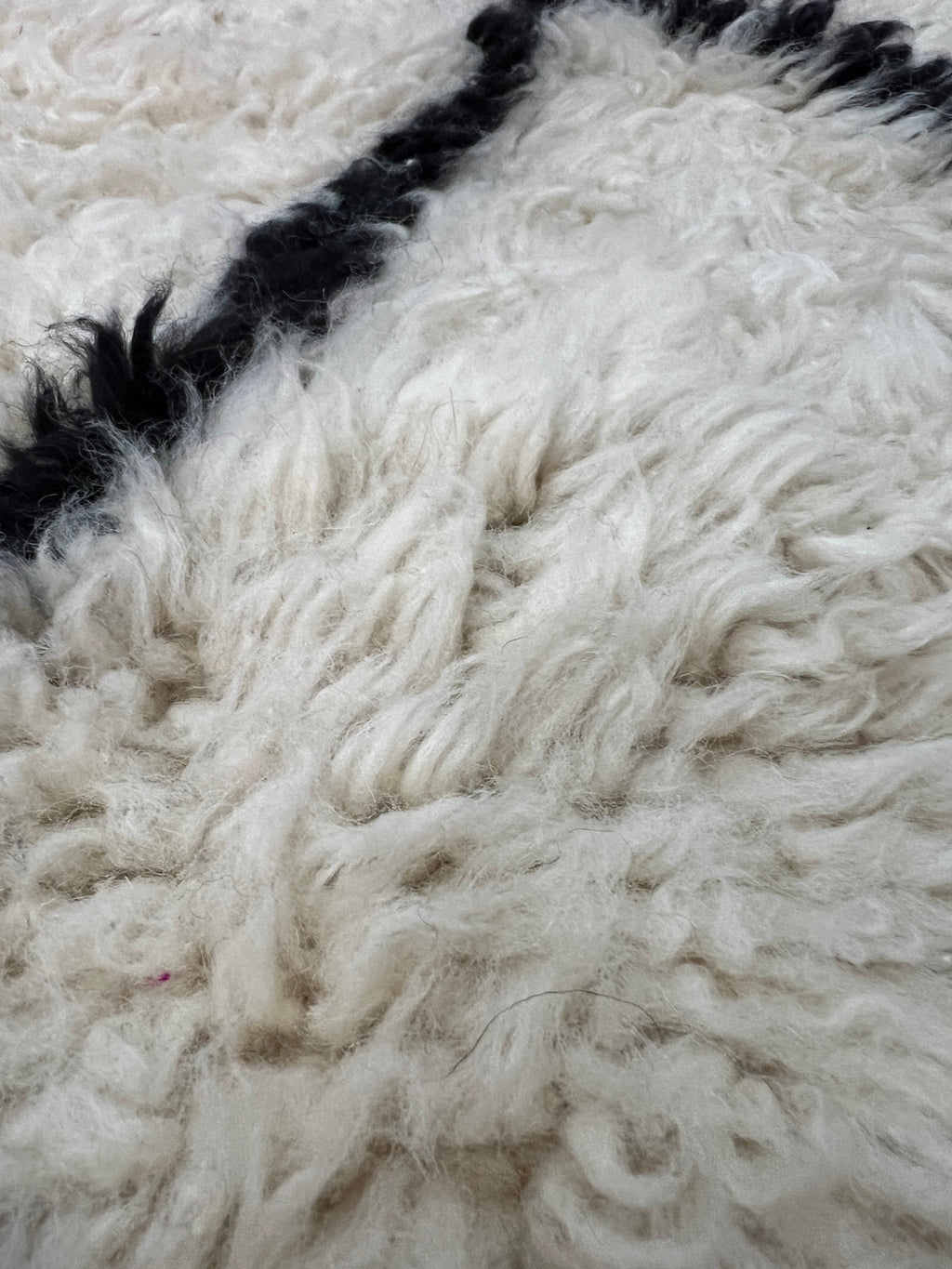 DecorBites™ Moroccan Handmade Carpet Beni Ouarain 2.5m x 1.5m