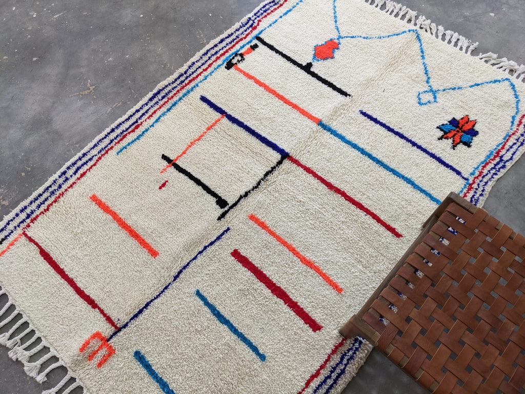 DecorBites™ Moroccan Handmade Traditional Azilal Rug 231 X 160 Cm.