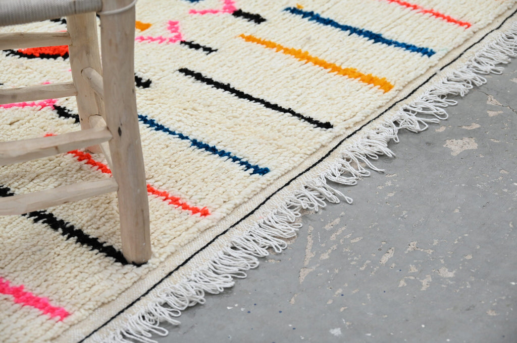 DecorBites™ Moroccan Handmade Traditional Azilal Rug 251 X 152 Cm