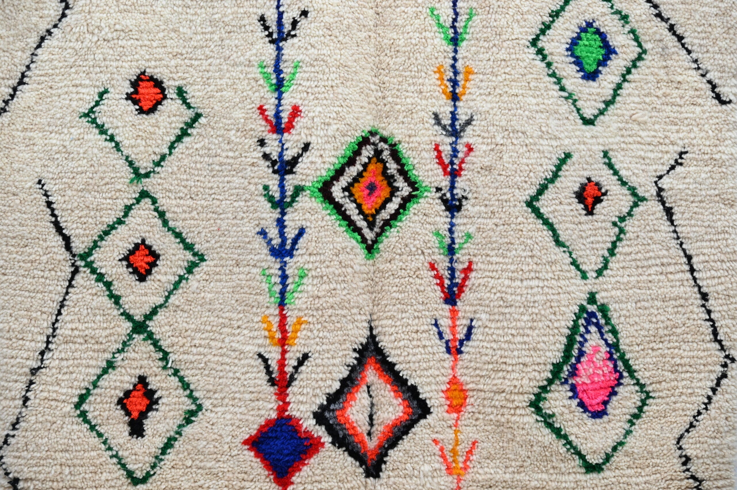 DecorBites™ Moroccan Handmade Traditional Azilal Rug 253 X 154 Cm