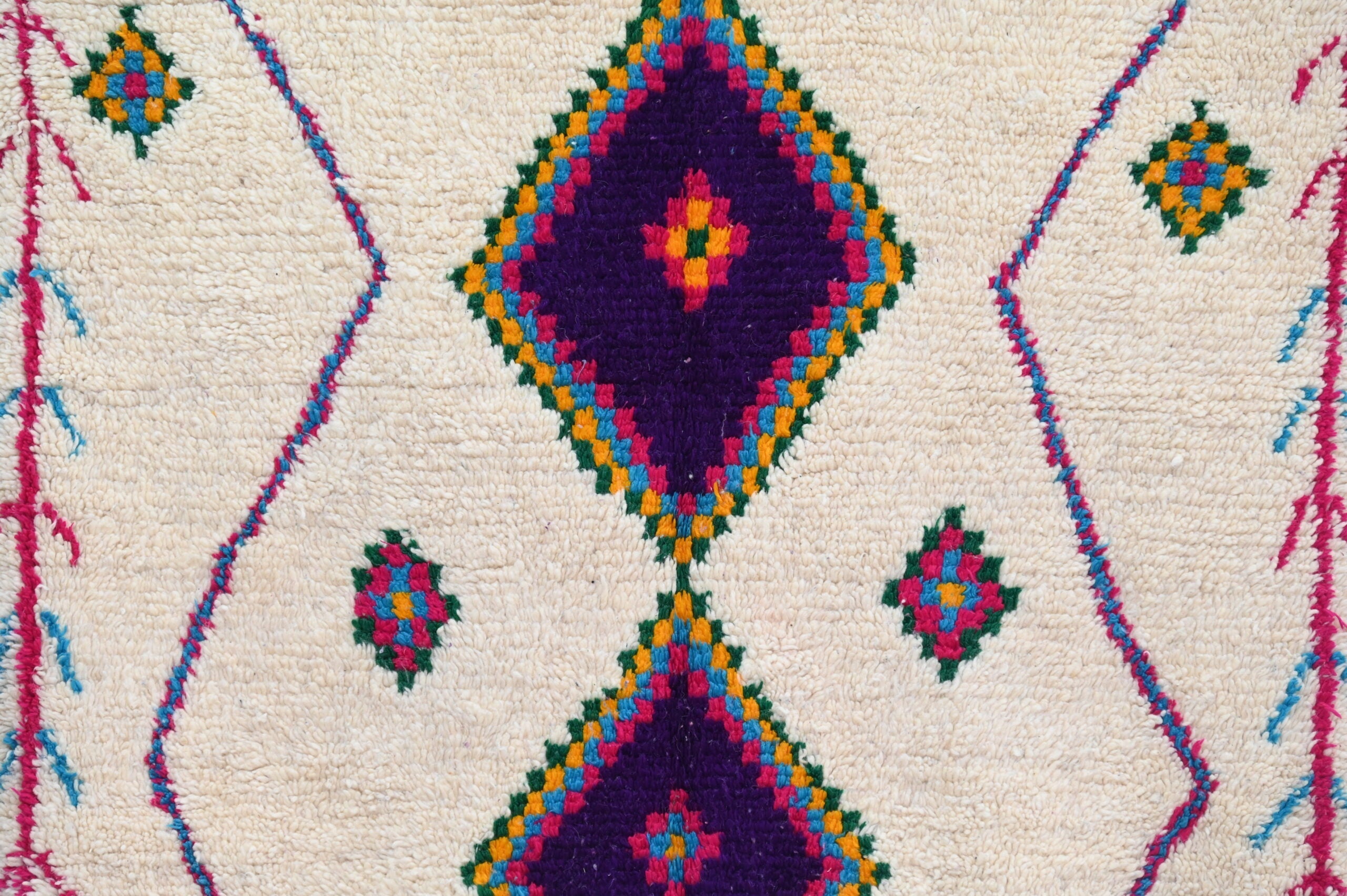 DecorBites™ Moroccan Handmade Traditional Azilal Rug 262 X 147 Cm