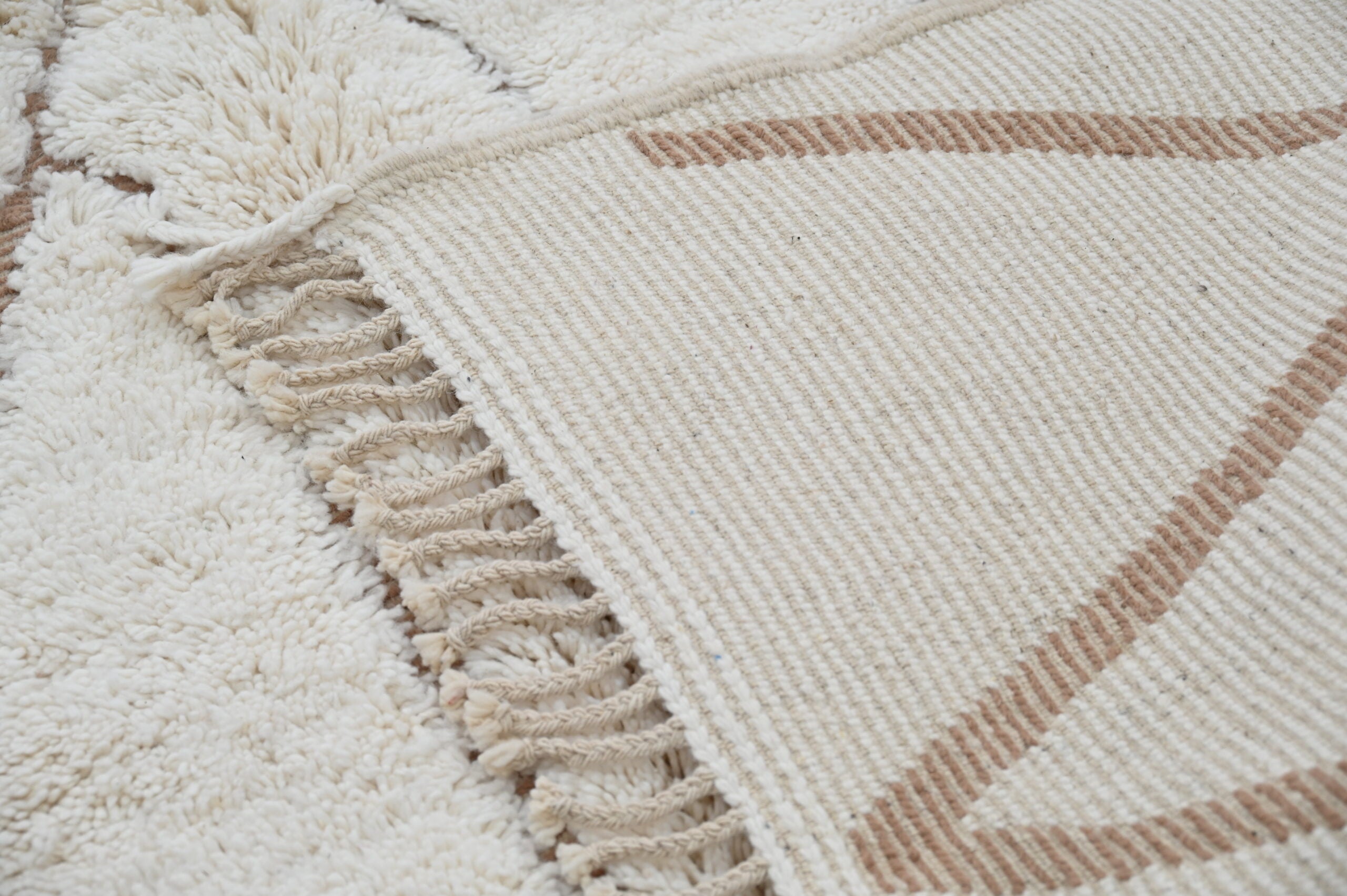 DecorBites™ Moroccan Handmade Traditional Beni Ouarain Carpet 283 X 211 Cm