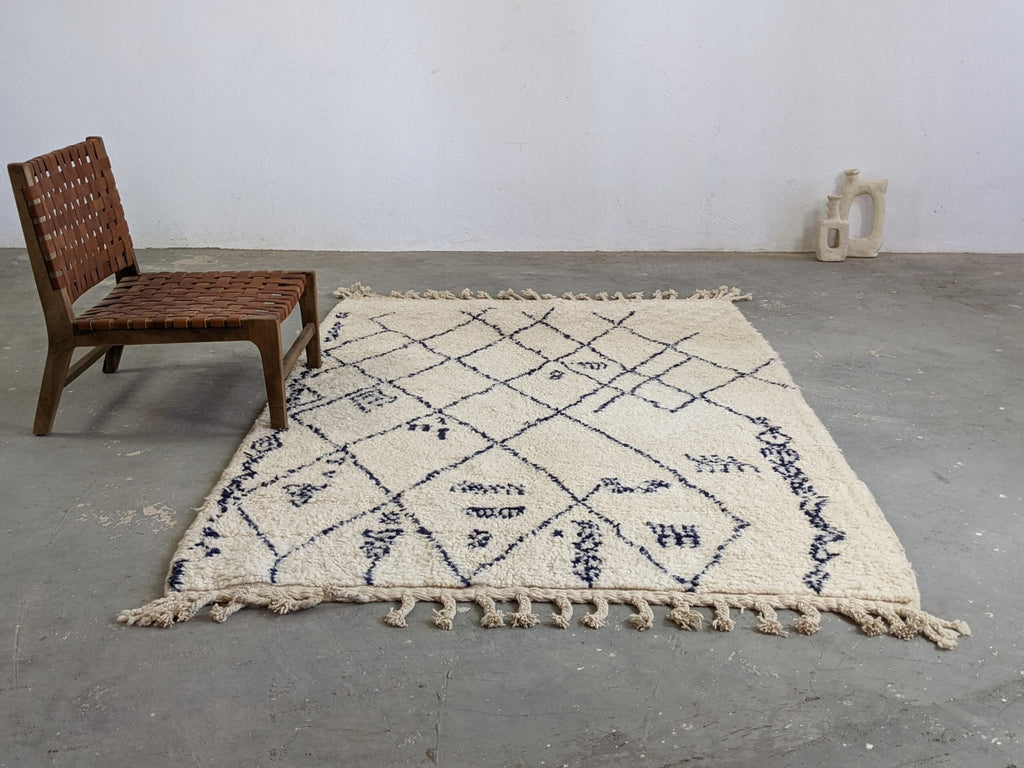 DecorBites™ Moroccan Handmade Traditional Beni Ouarain Rug 244 X 157 Cm