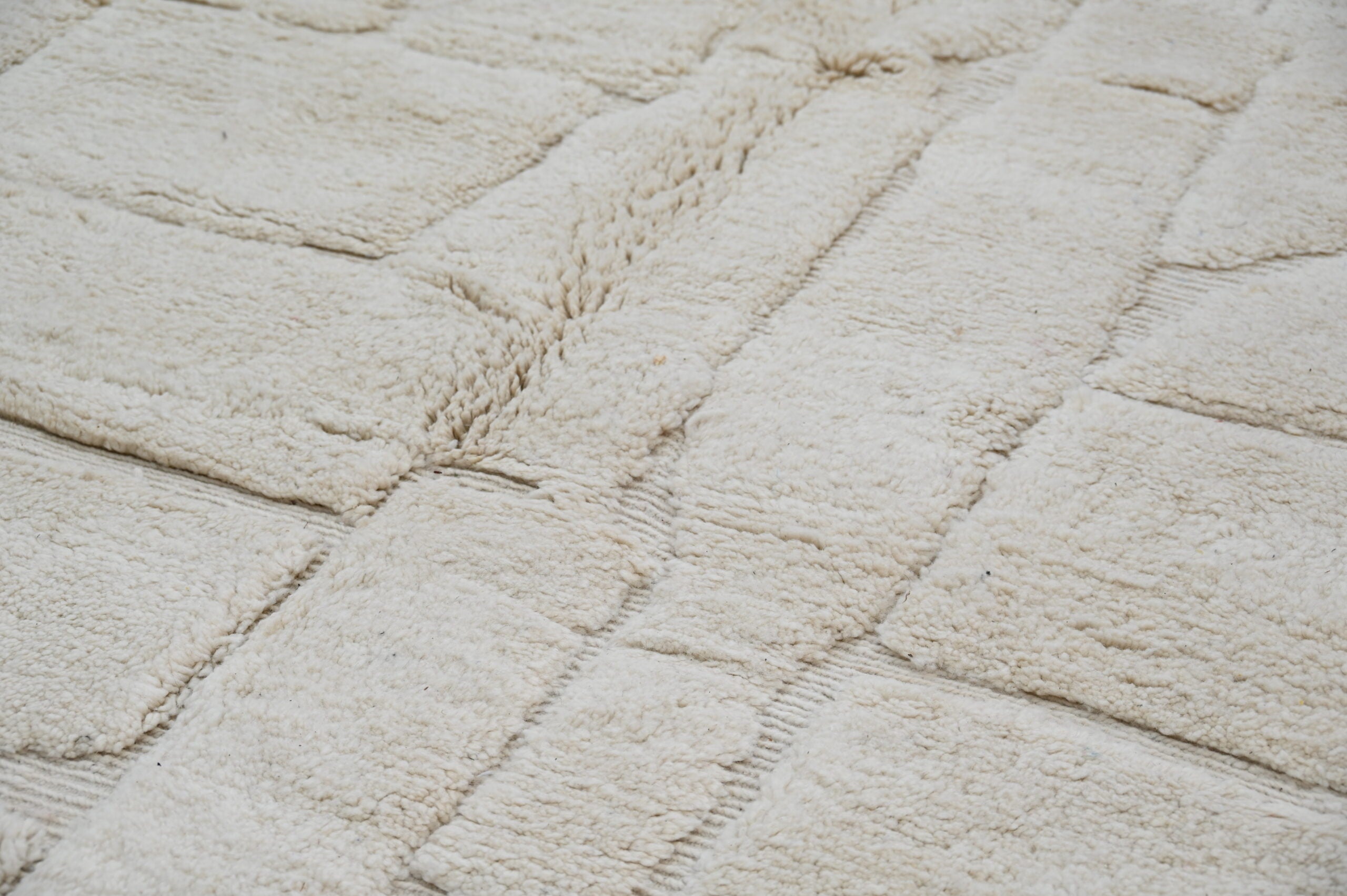DecorBites™ Moroccan Handmade Traditional Beni Ouarain Rug 285 X 210 Cm