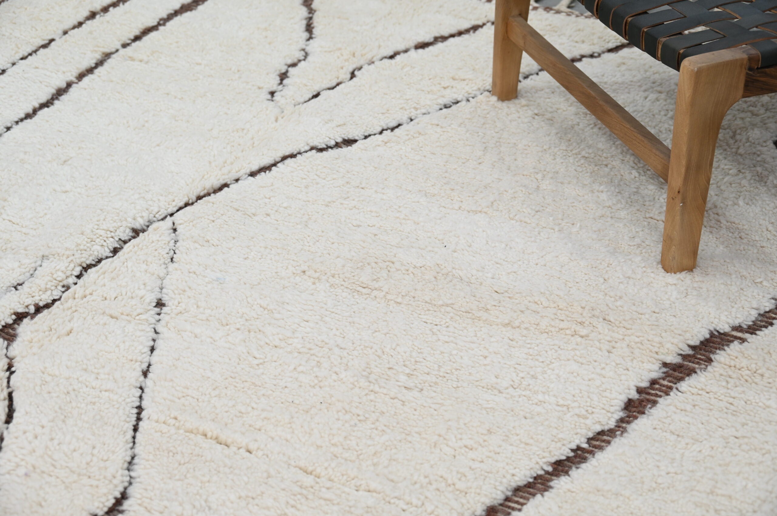 DecorBites™ Moroccan Handmade Traditional Beni Ouarain Rug 290 X 214 cm