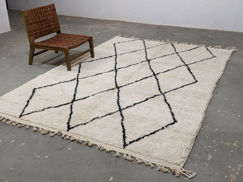 DecorBites™ Moroccan Handmade Traditional Beni Ouarain Rug 292 X 202 cm