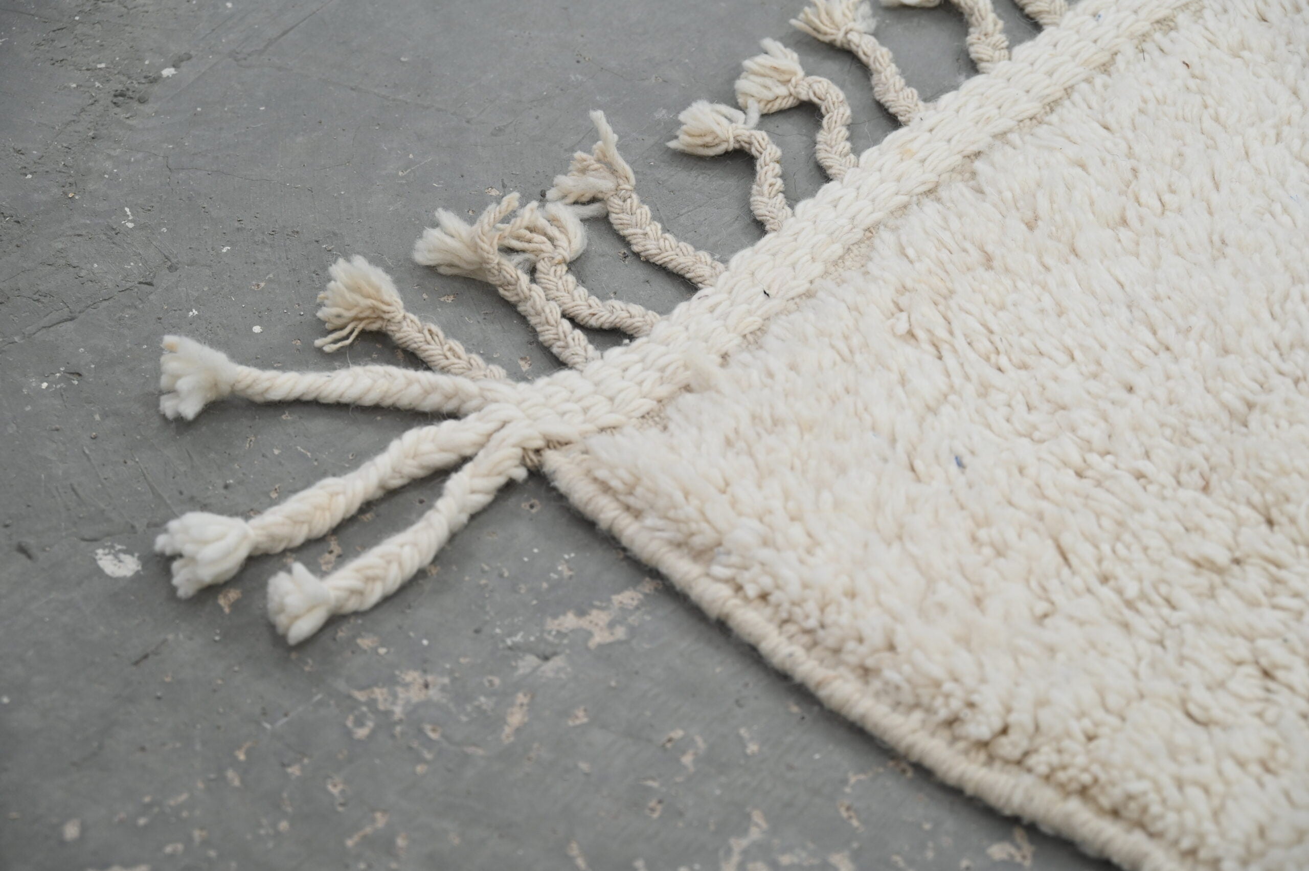 DecorBites™ Moroccan Handmade Traditional Beni Ouarain Rug 300 X 200 Cm