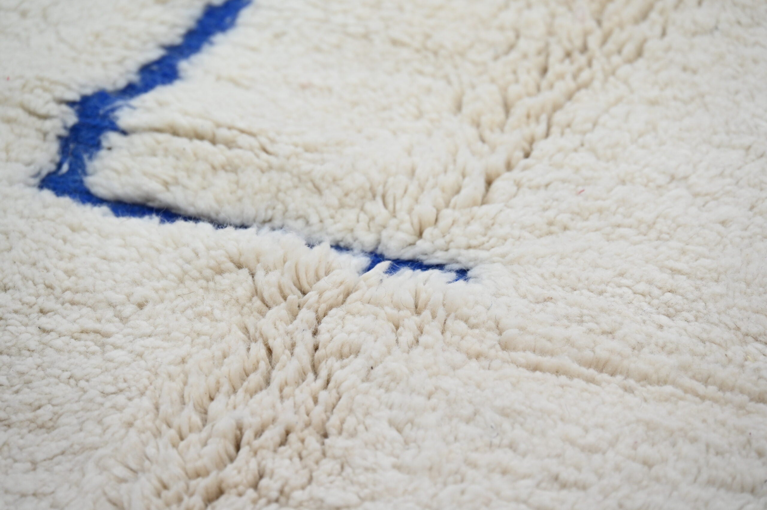 DecorBites™ Moroccan Handmade Traditional Beni Ouarain Rug 300 X 207 Cm