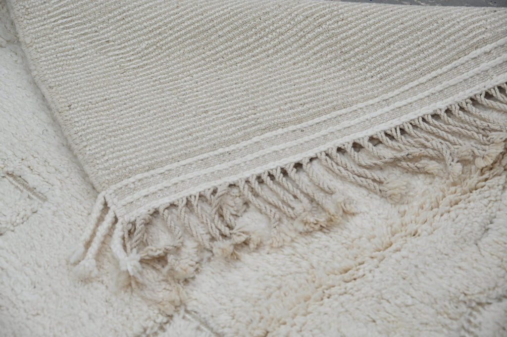 DecorBites™ Moroccan Handmade Traditional Beni Ouarain Rug 300 X 208 Cm