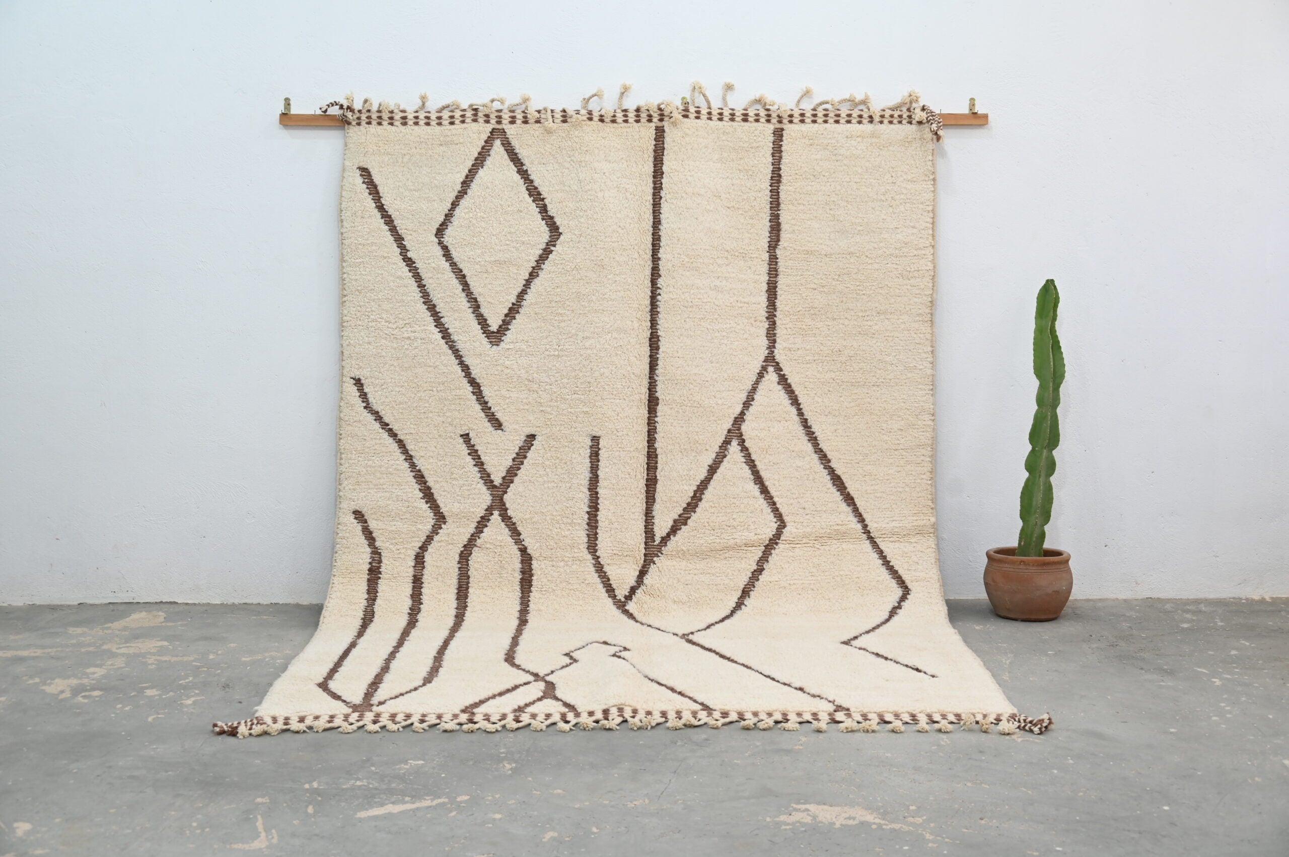 DecorBites™ Moroccan Handmade Traditional Beni Ouarain Rug 300 X 210 Cm