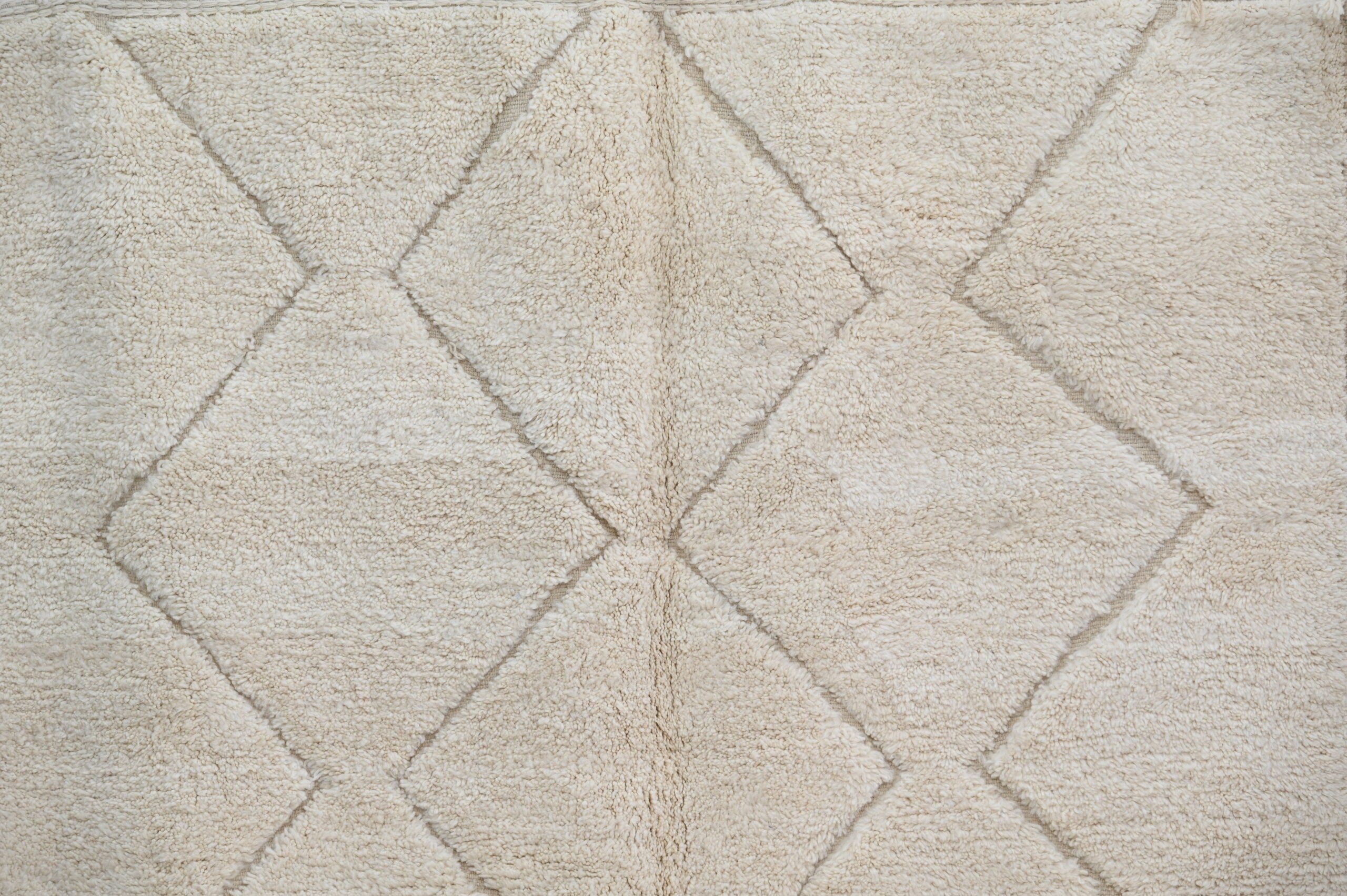DecorBites™ Moroccan Handmade Traditional Beni Ouarain Rug 300 X 212 Cm