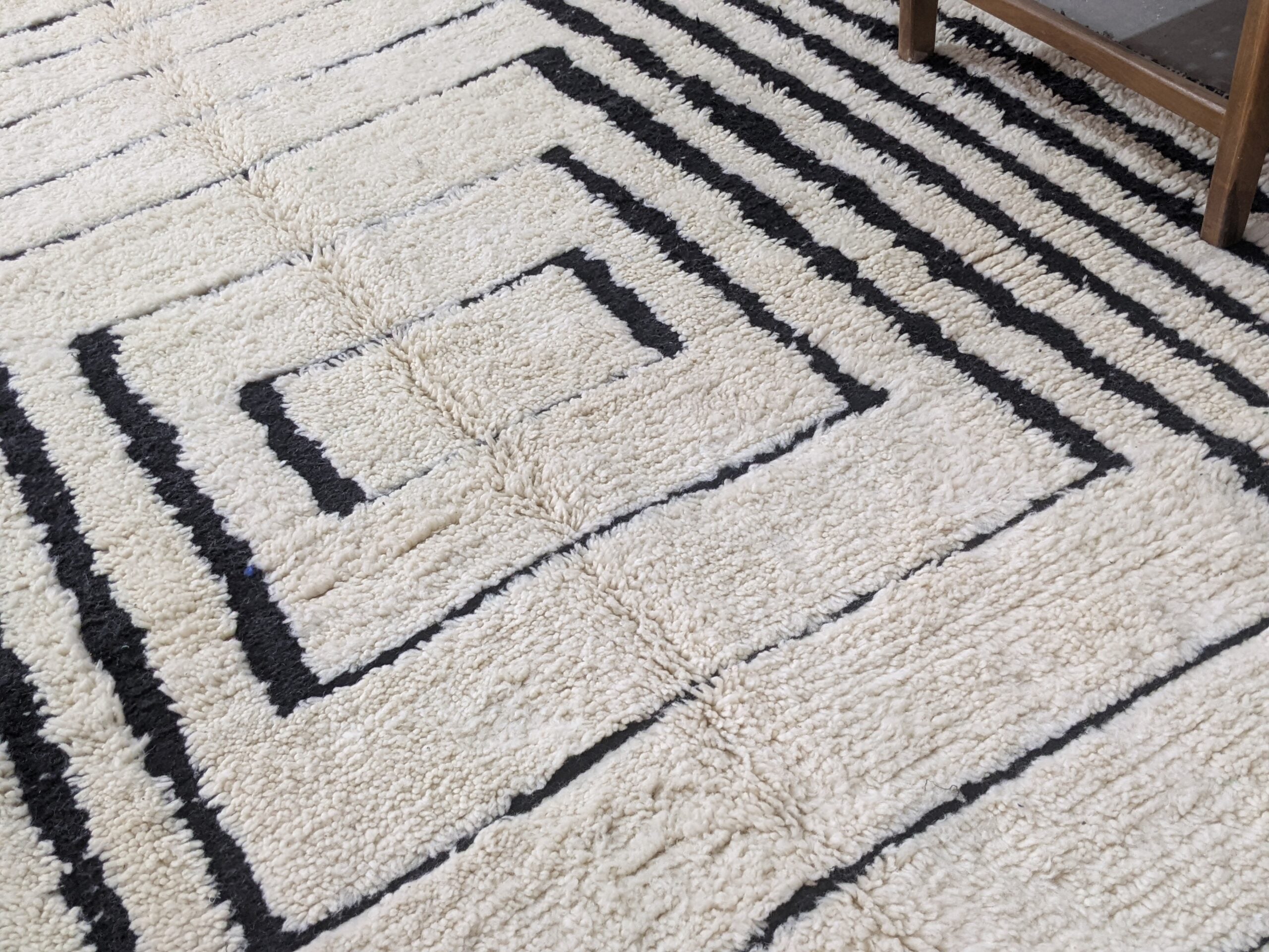 DecorBites™ Moroccan Handmade Traditional Beni Ouarain Rug 344 X 216 Cm