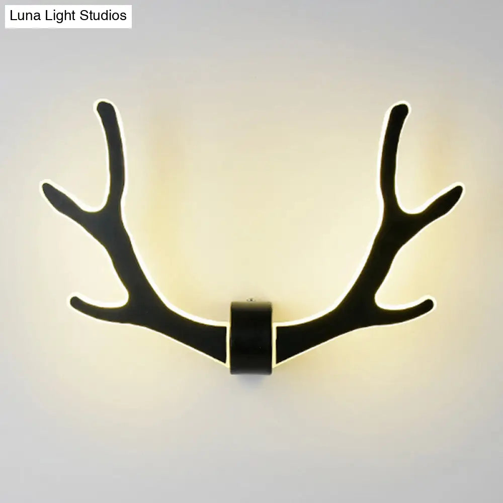 DecorBites™ Nordic Style Wooden Antler Wall Sconce Lamp with LED Lighting - Ideal for Corridor