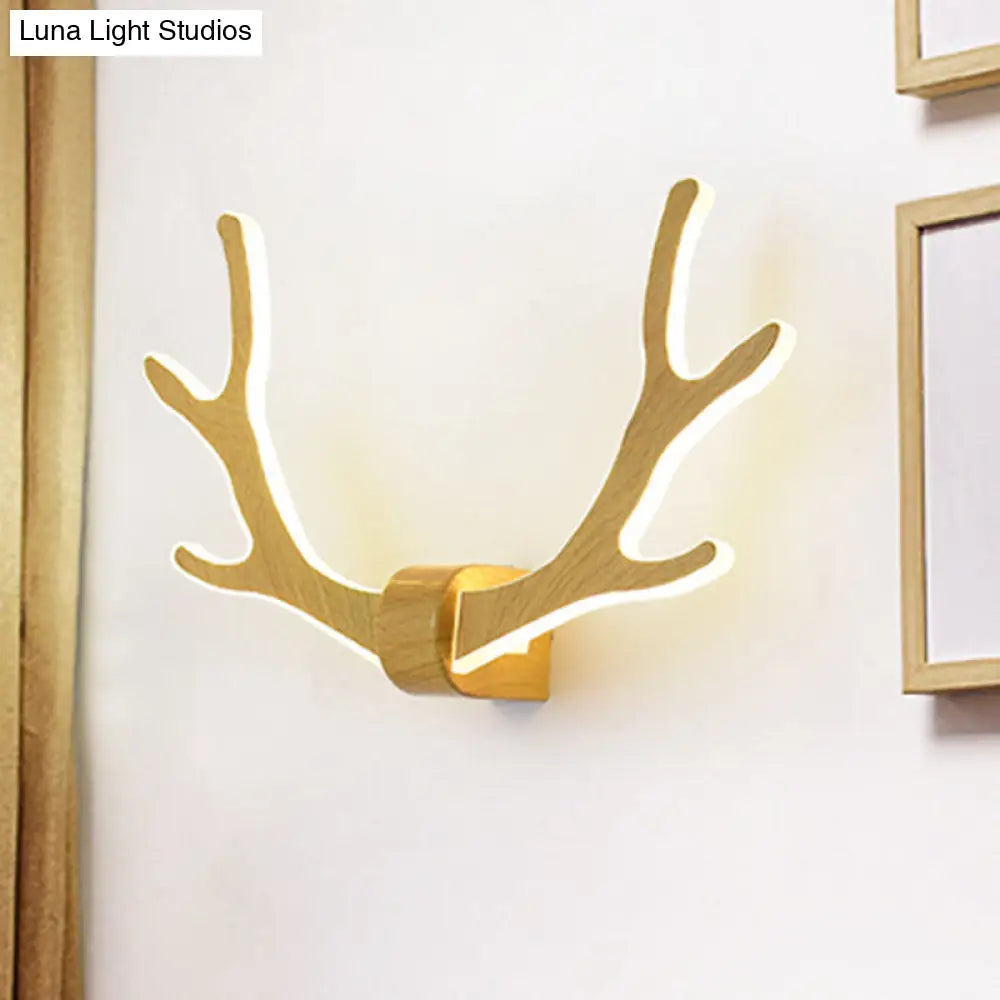 DecorBites™ Nordic Style Wooden Antler Wall Sconce Lamp with LED Lighting - Ideal for Corridor