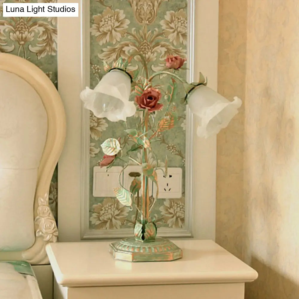 DecorBites™ Pastoral Metal Flared Nightstand Lamp with Flower Decoration - Green