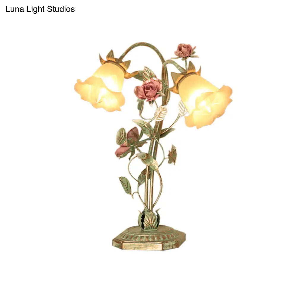 DecorBites™ Pastoral Metal Flared Nightstand Lamp with Flower Decoration - Green