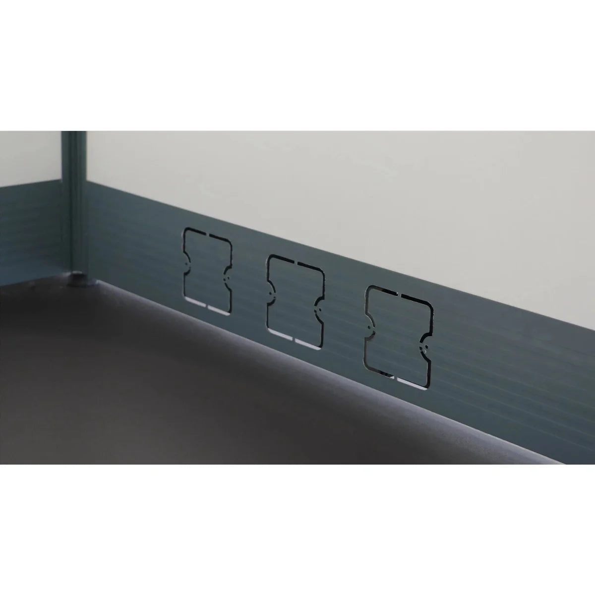 Vienna · L-Shaped Cubicle Workstation
